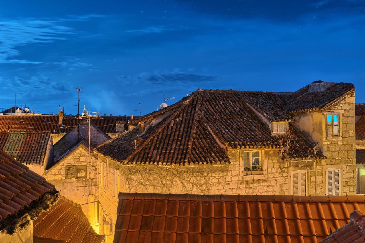 Poetry House Hotel Сплит Екстериор снимка