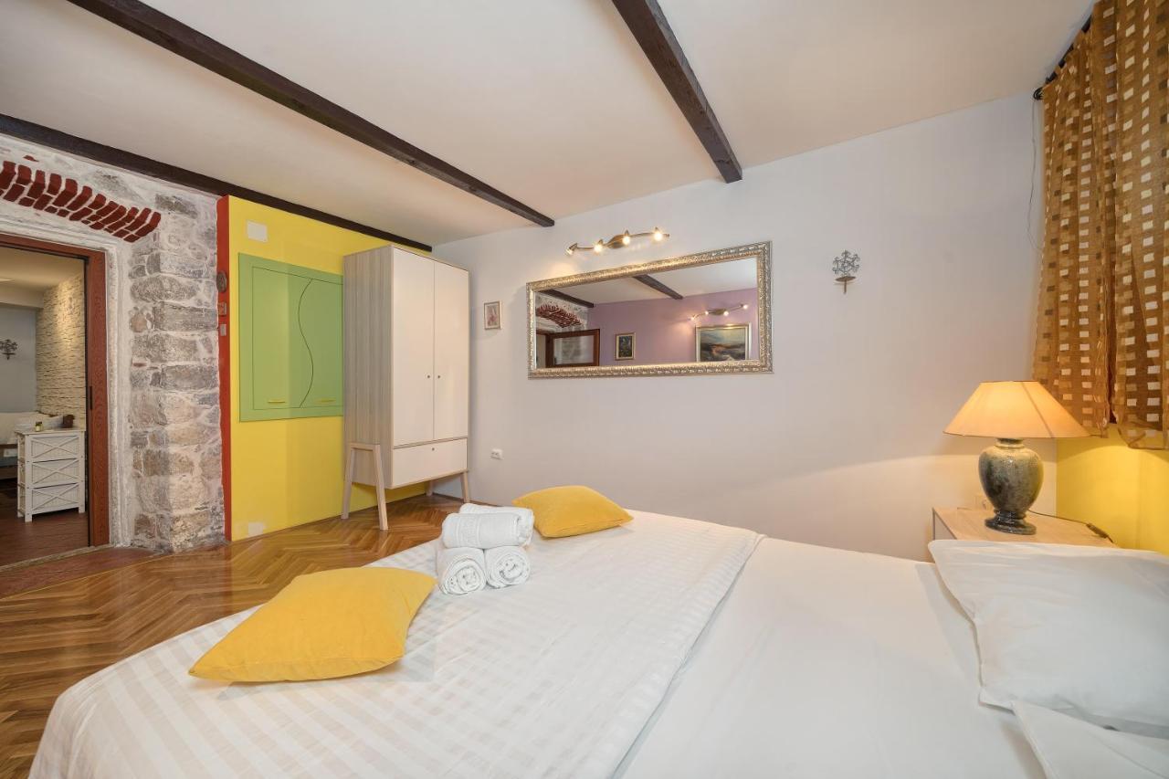 Poetry House Hotel Сплит Екстериор снимка